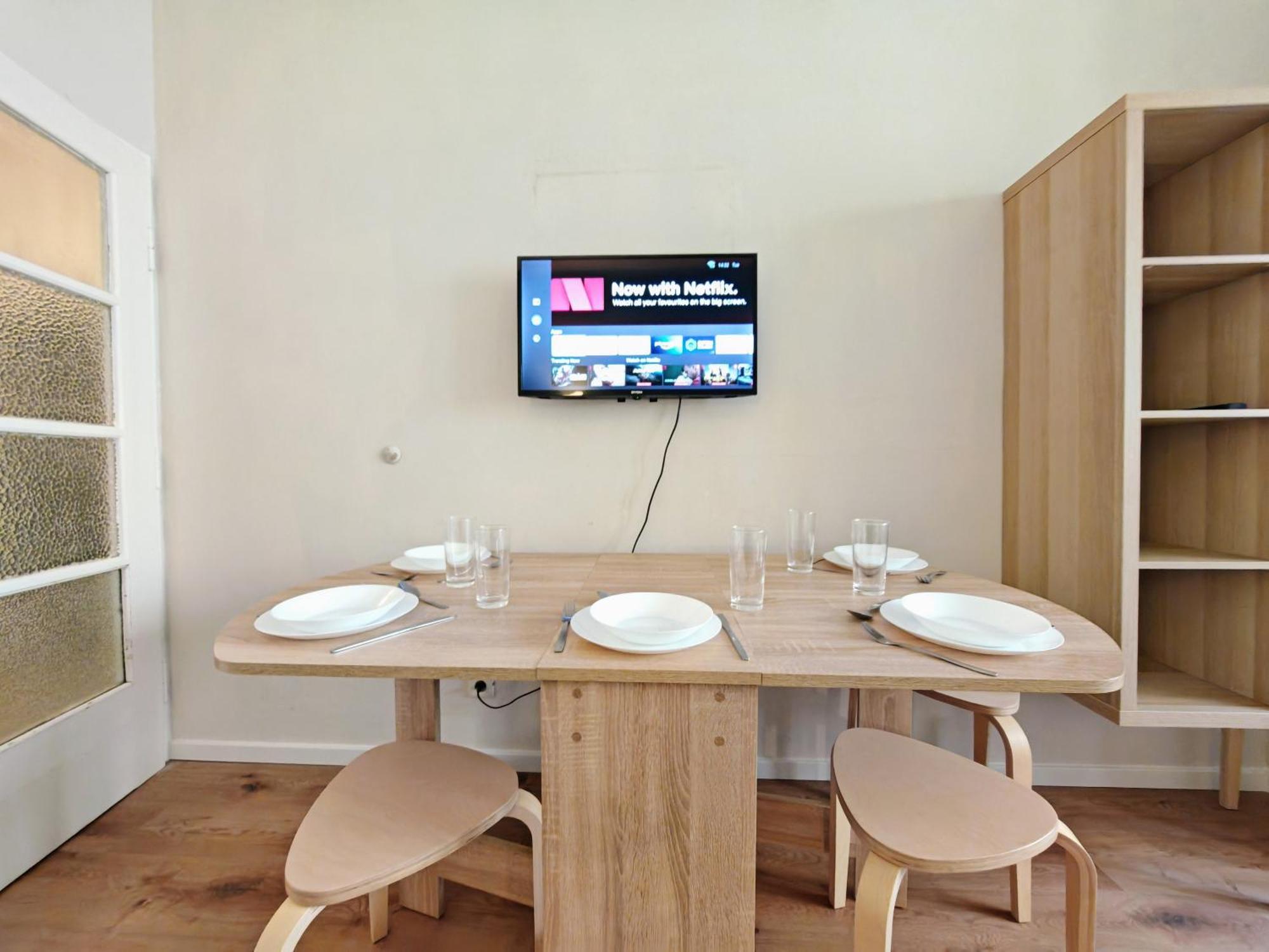Flat In Zizkov -101- *